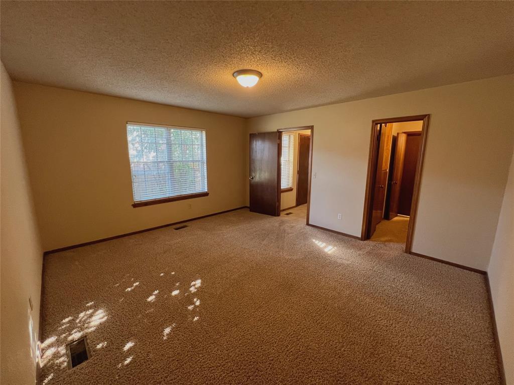 14148 Crossing Way East