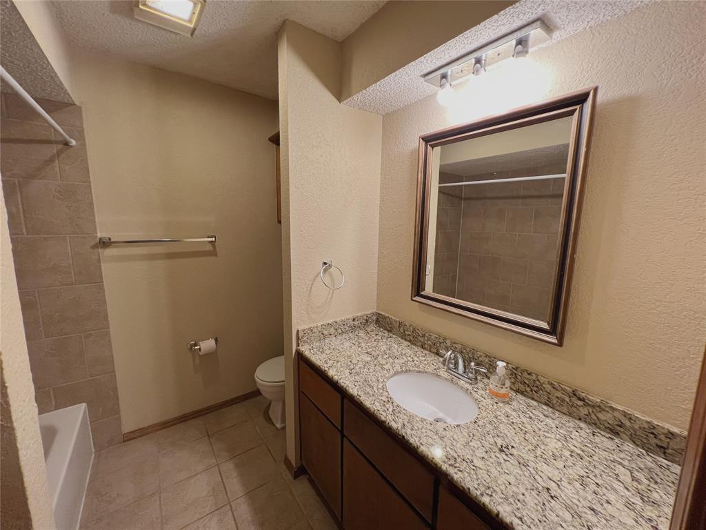 14148 Crossing Way East