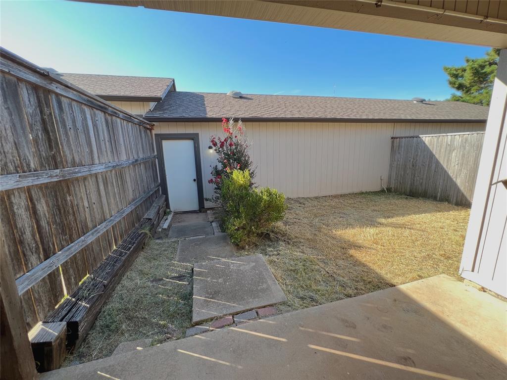 14148 Crossing Way East