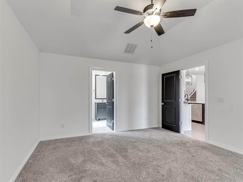 812 Chisholm Trail