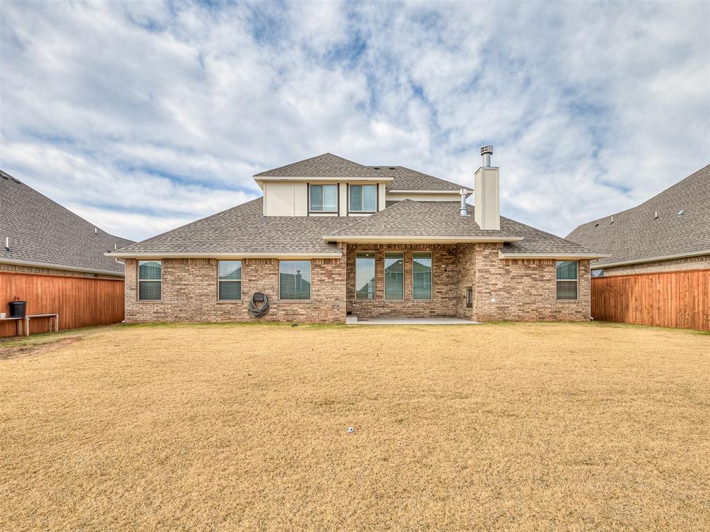 812 Chisholm Trail