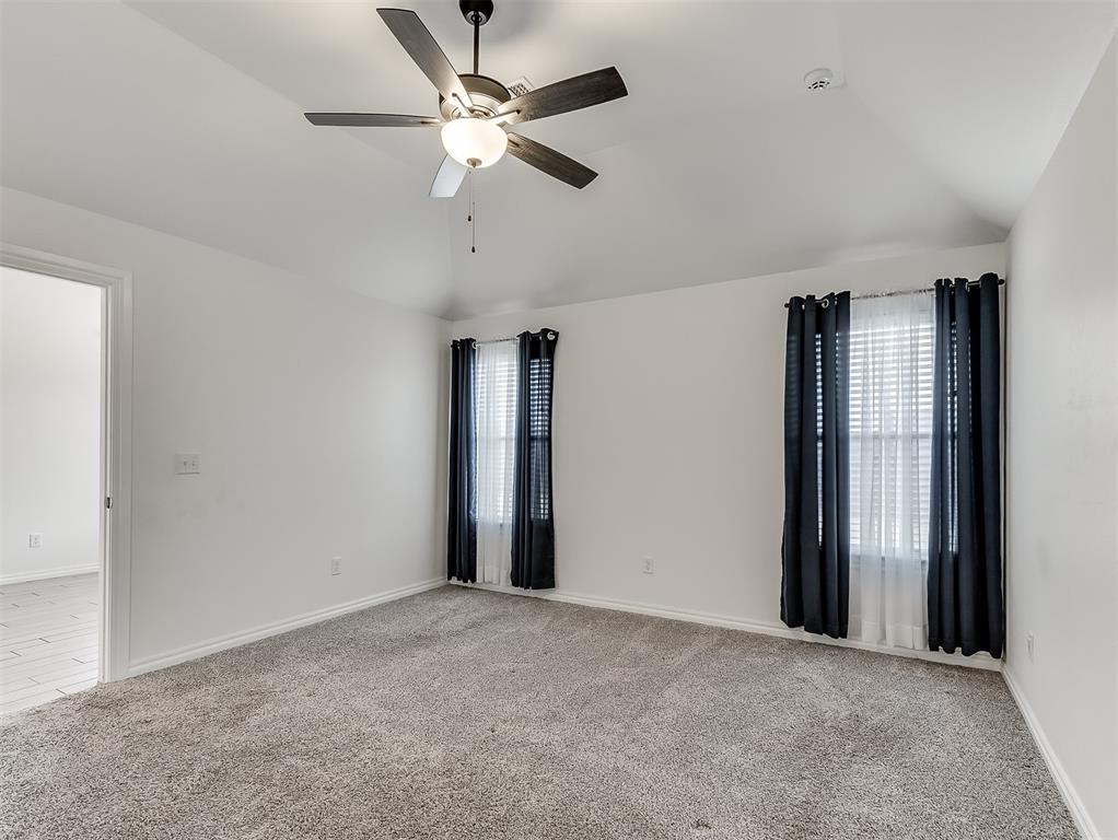 812 Chisholm Trail