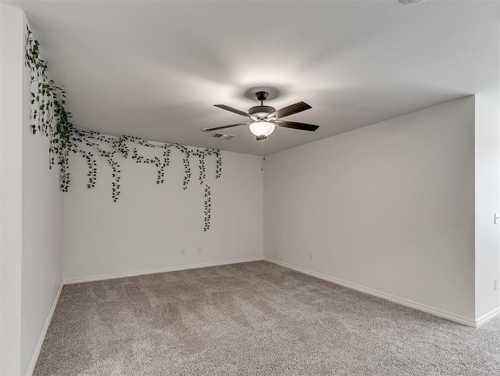 812 Chisholm Trail