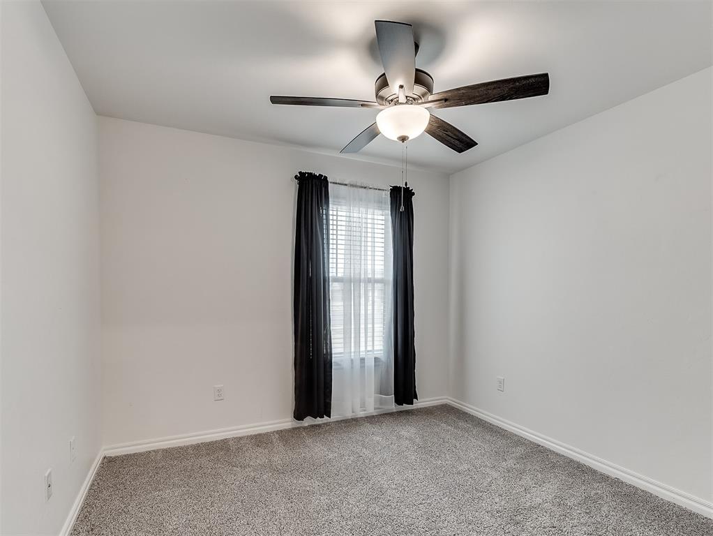 812 Chisholm Trail