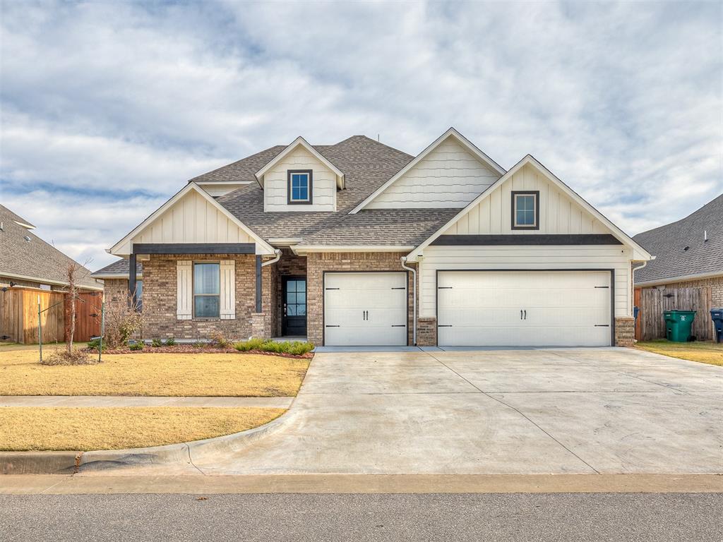 812 Chisholm Trail