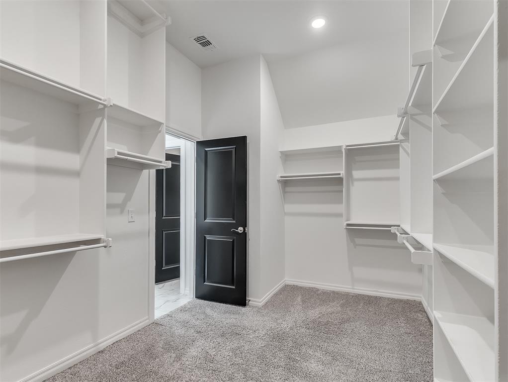 812 Chisholm Trail