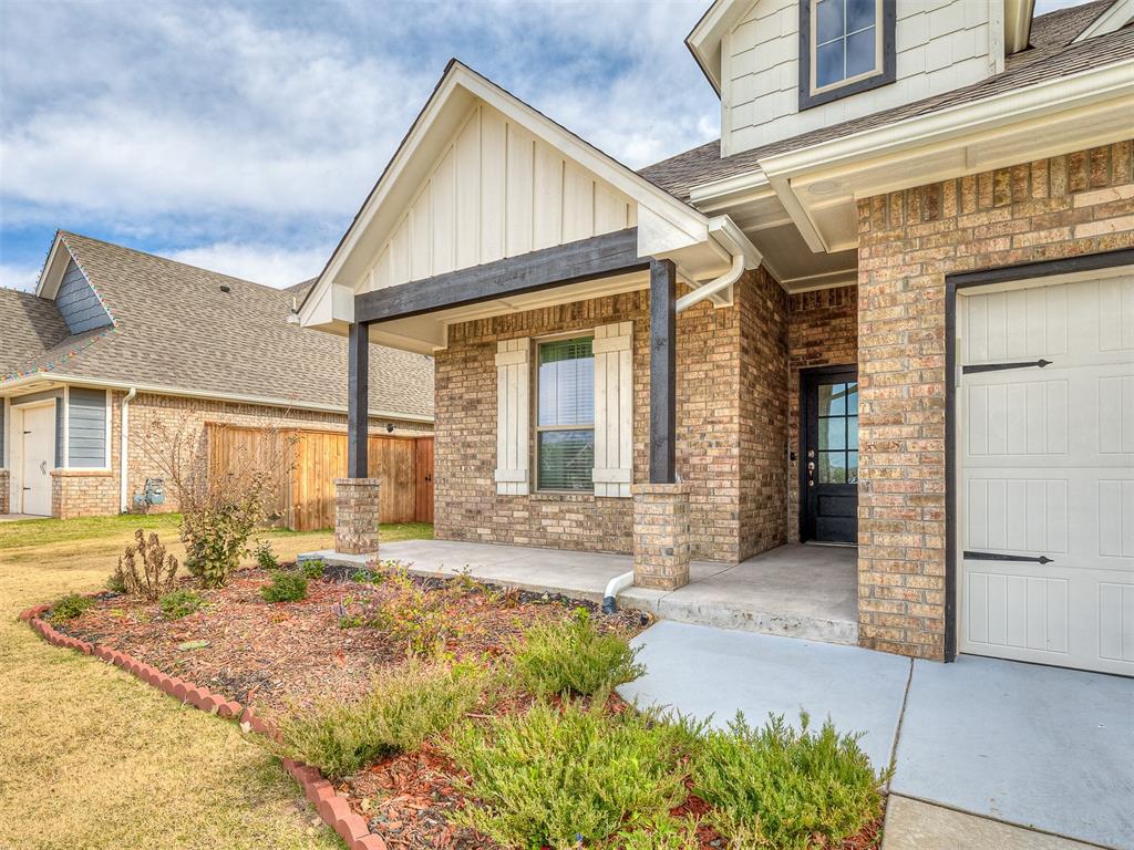 812 Chisholm Trail
