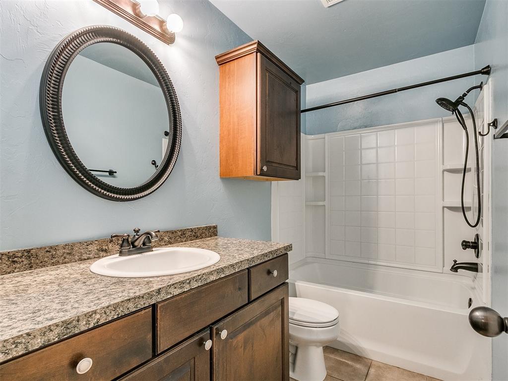 11217 NW 104th Street