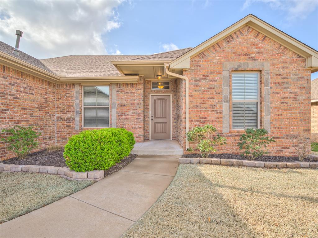 8208 NW 160th Terrace