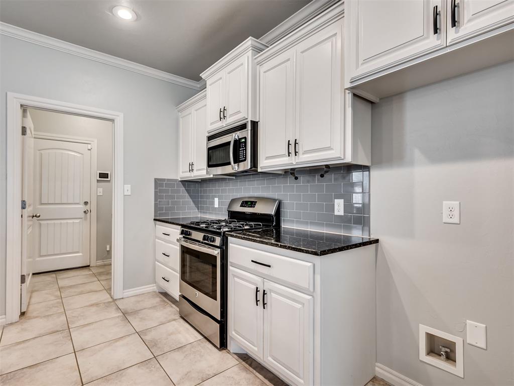 8208 NW 160th Terrace