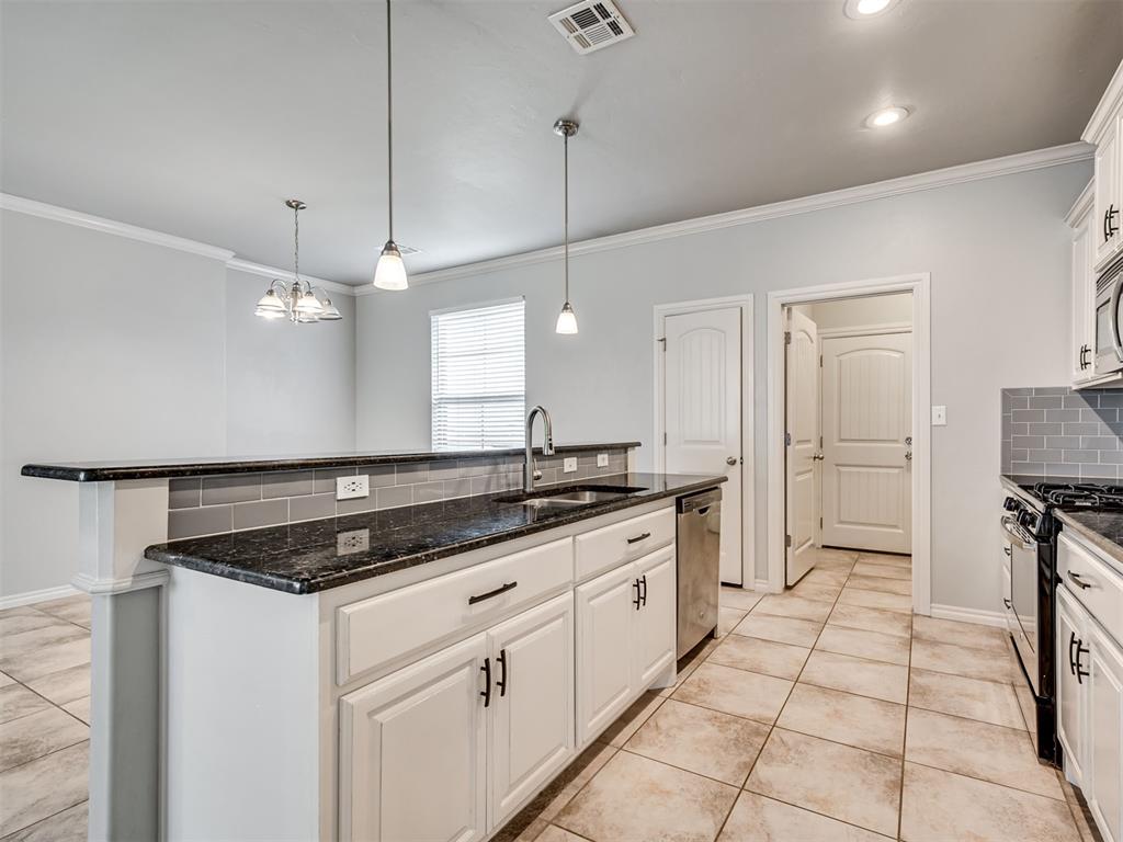 8208 NW 160th Terrace