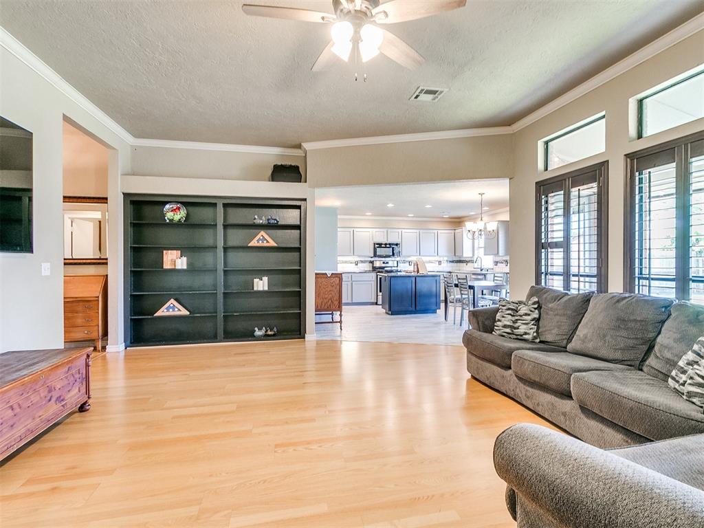 1617 Victoria Drive
