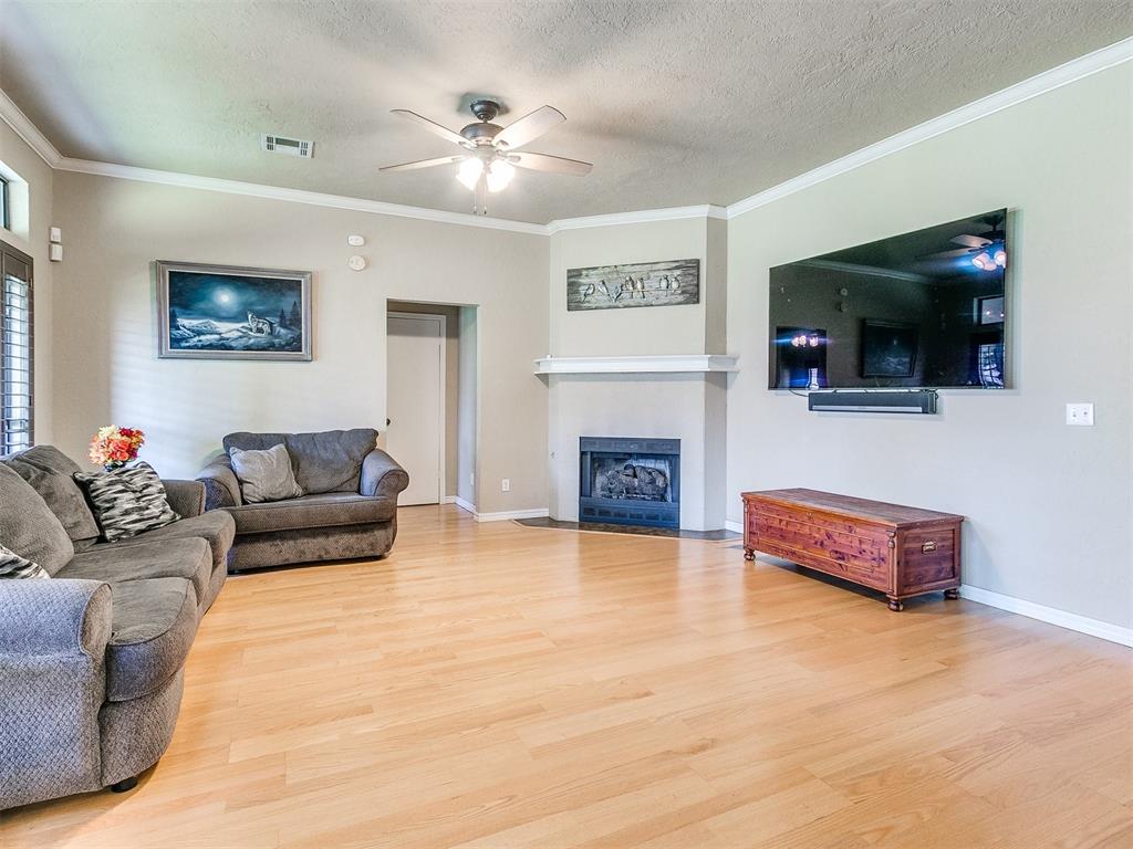 1617 Victoria Drive