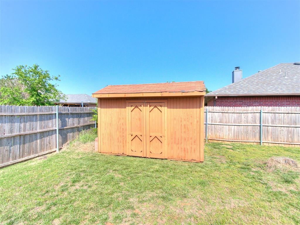 1617 Victoria Drive
