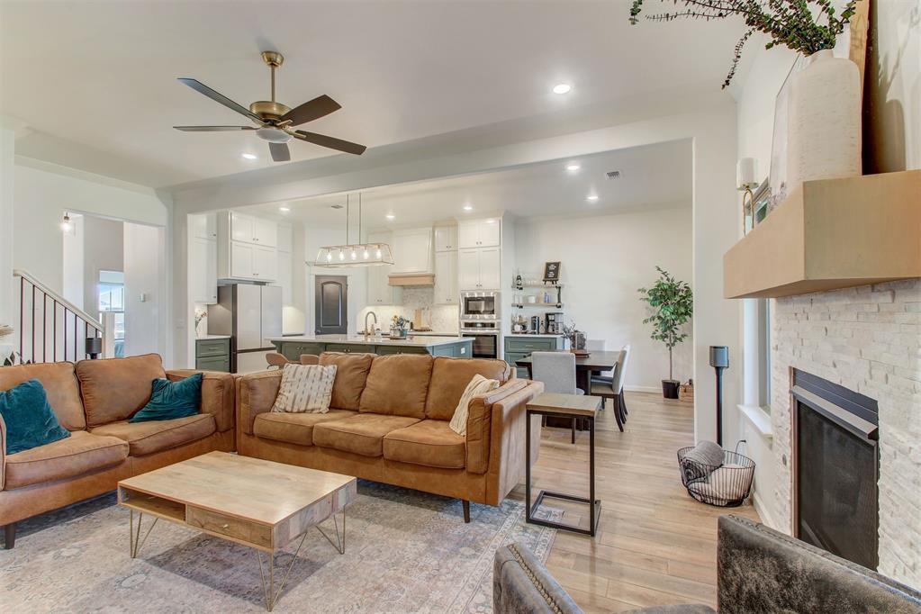 717 Red River Drive
