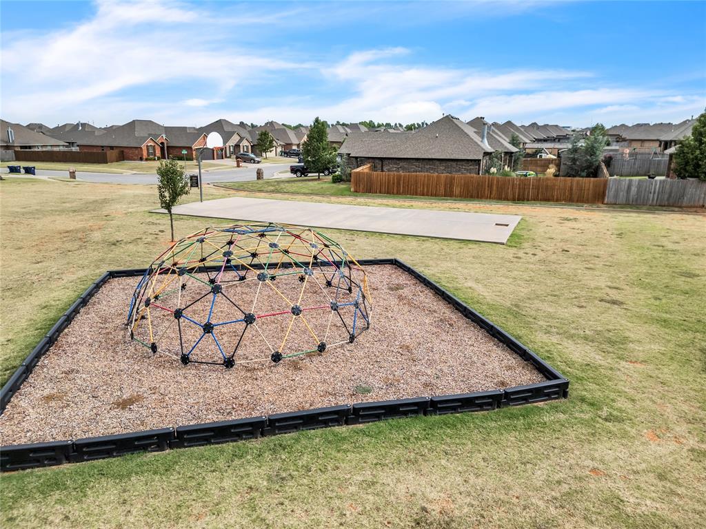 709 Windy Lane