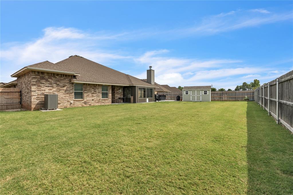 709 Windy Lane