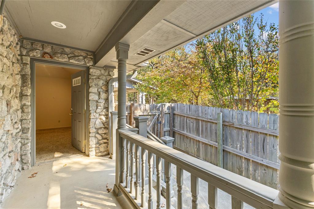 206 S Morrison Drive
