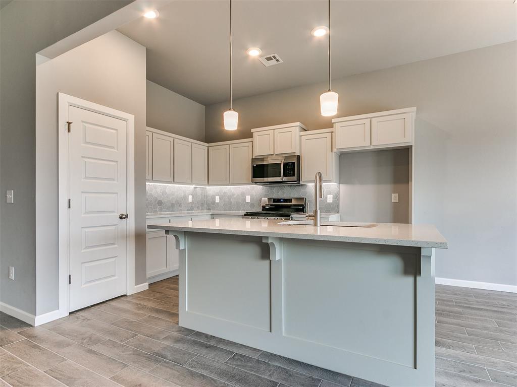1016 Acacia Creek Drive