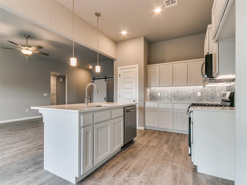 1016 Acacia Creek Drive