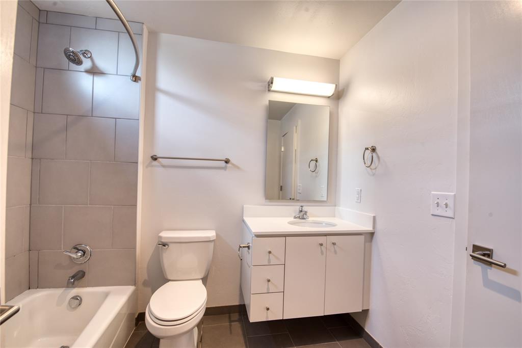 627 Couch Drive Unit: 8
