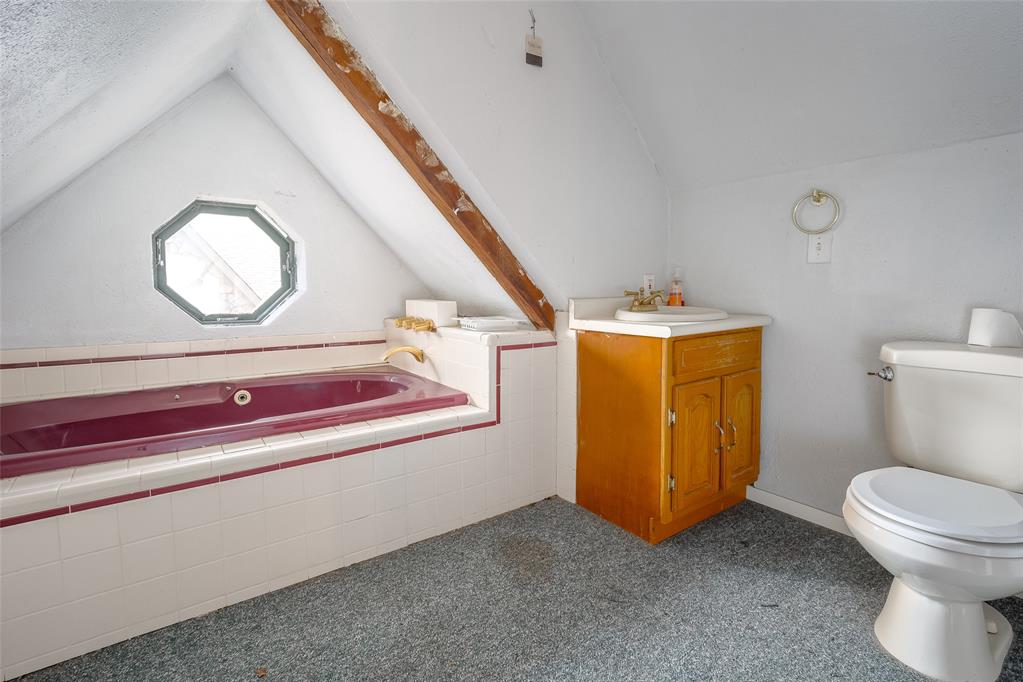 1012 N Chapman Avenue