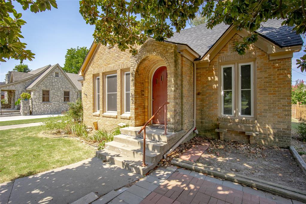 1012 N Chapman Avenue