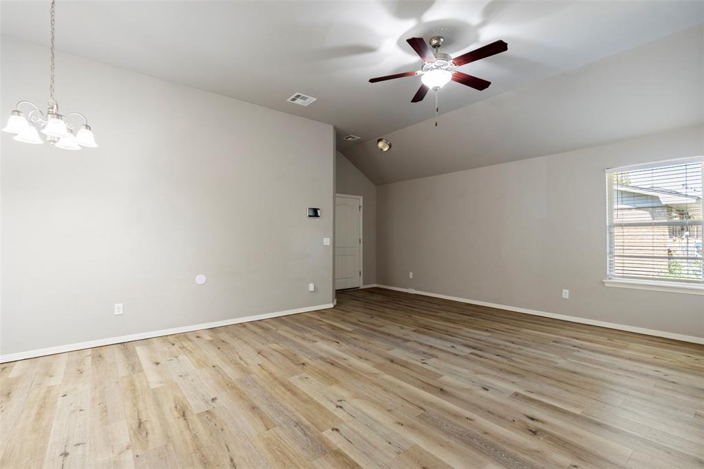 4212 Bonaparte Boulevard