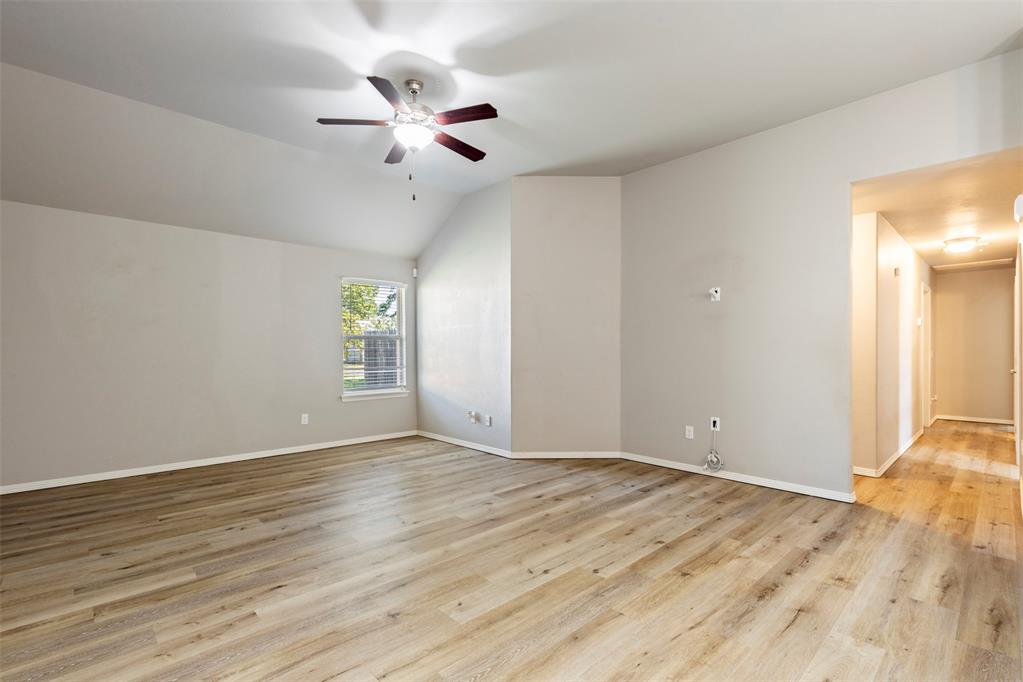 4212 Bonaparte Boulevard