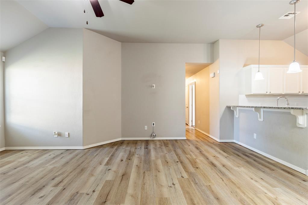 4212 Bonaparte Boulevard