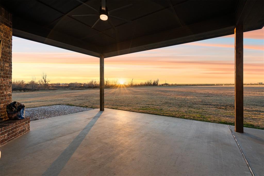 2827 NW Cheyenne Way