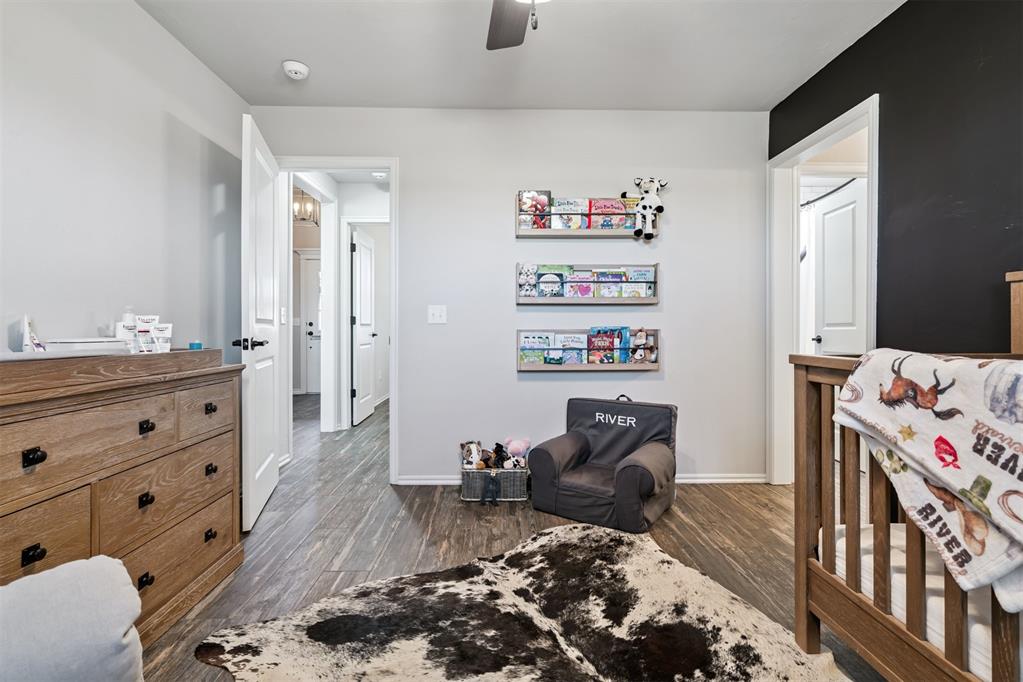 2827 NW Cheyenne Way