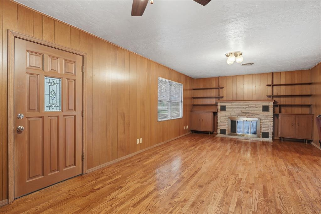 702 Kouba Drive