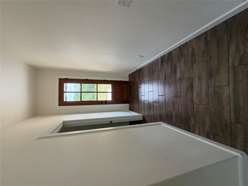 13994 Breezy Lane