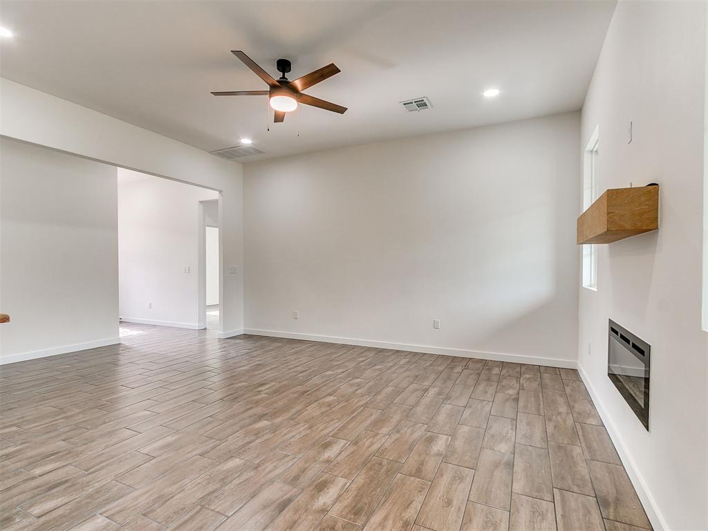 13994 Breezy Lane