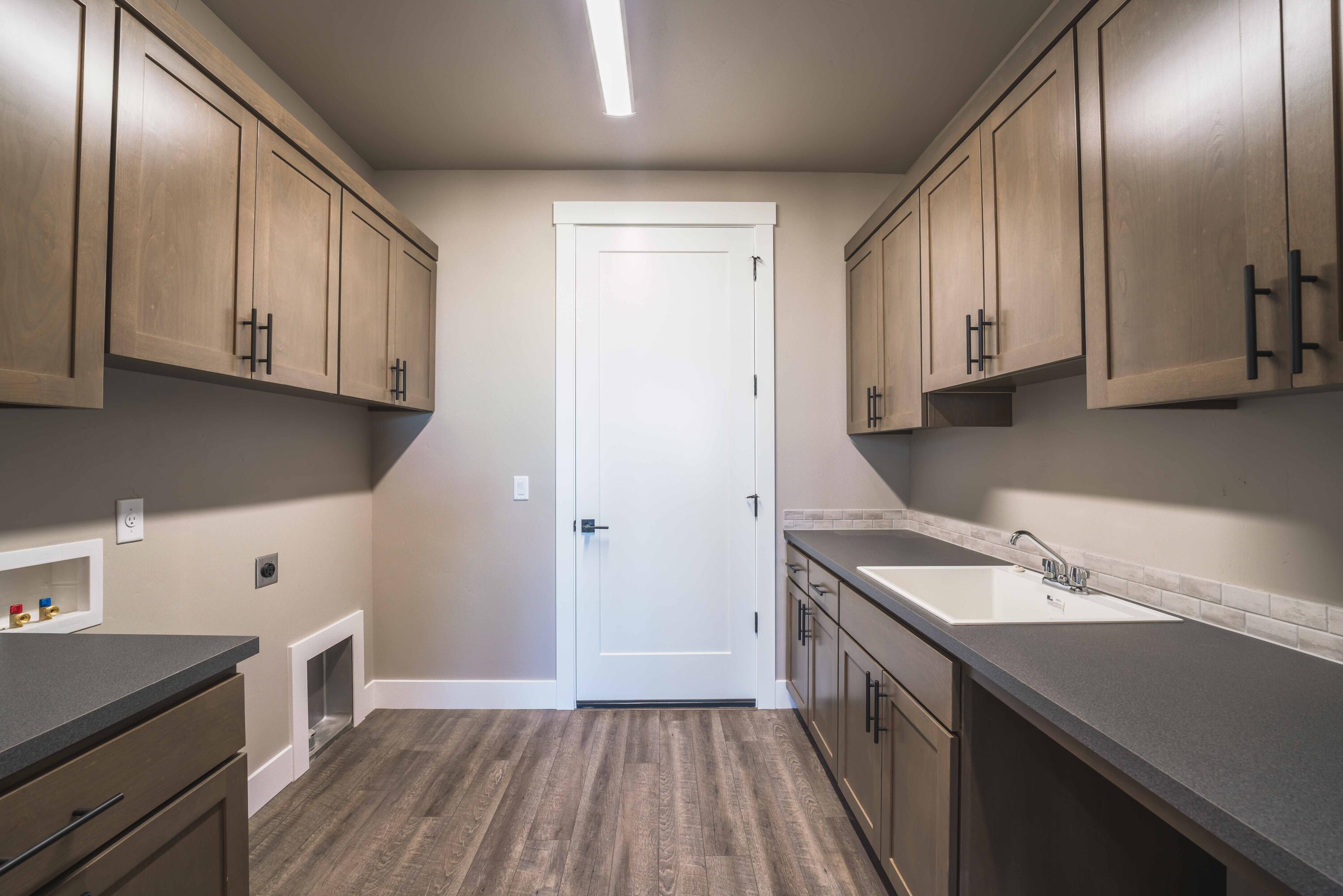 2537 LOT 20 NW Redwood Circle