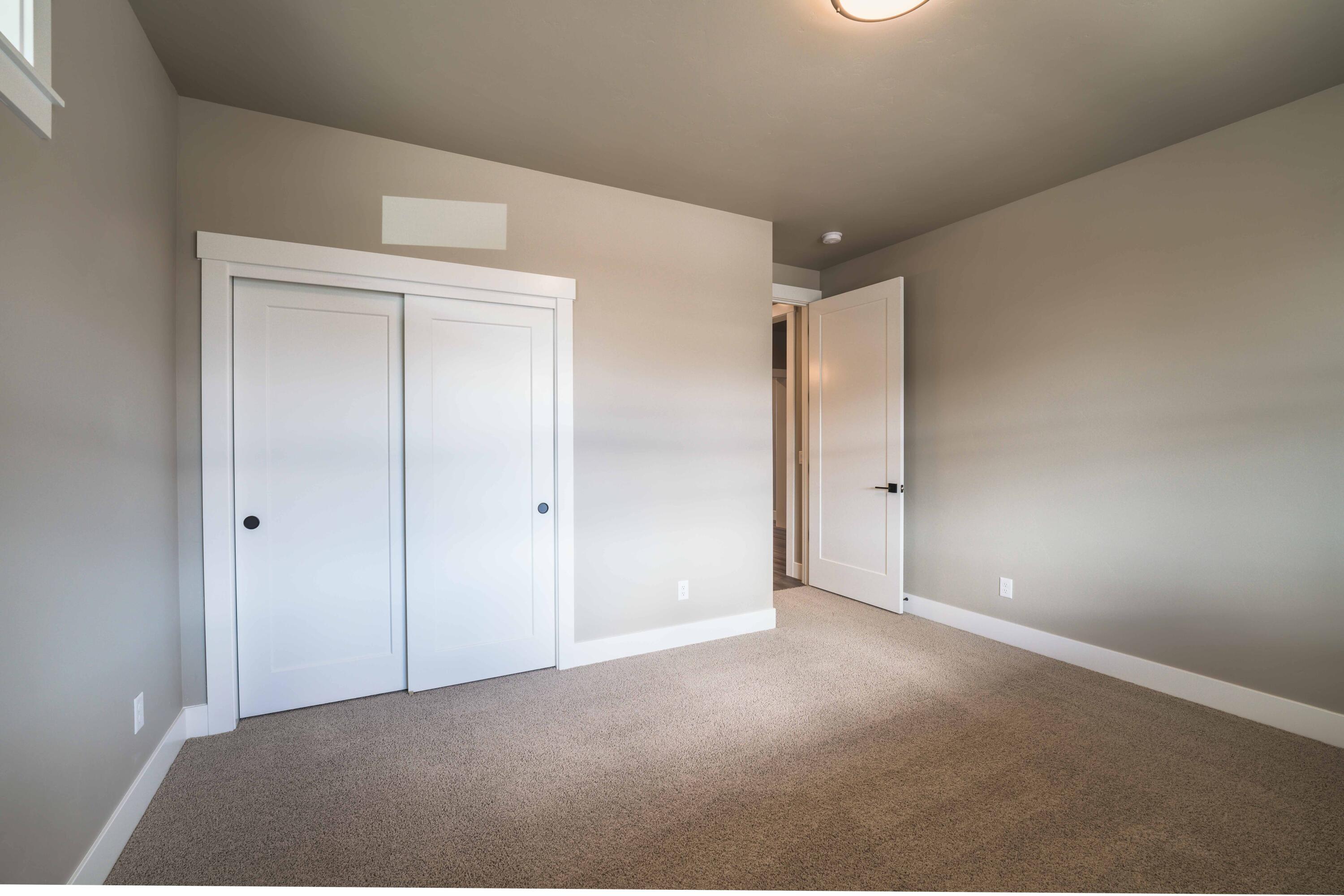 2537 LOT 20 NW Redwood Circle