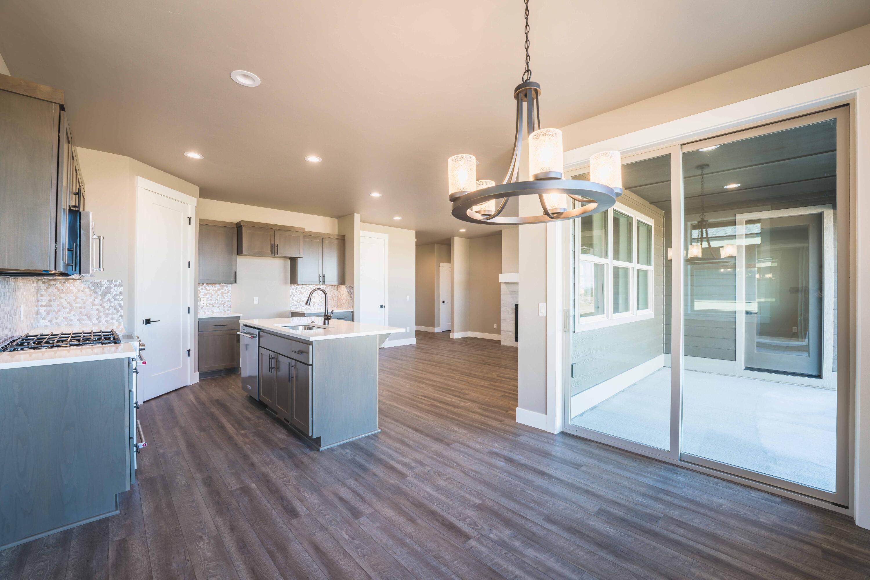 2537 LOT 20 NW Redwood Circle