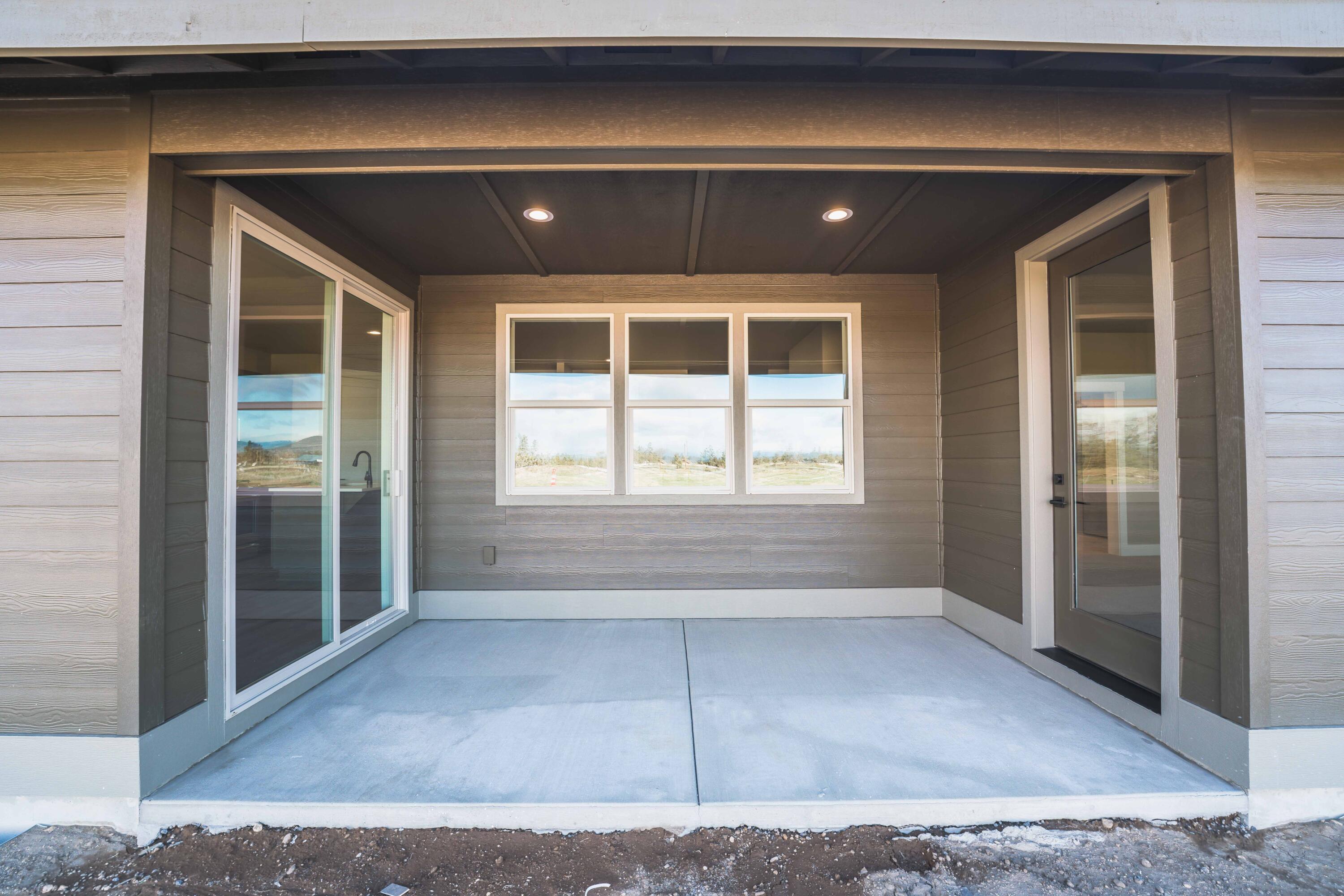 2537 LOT 20 NW Redwood Circle