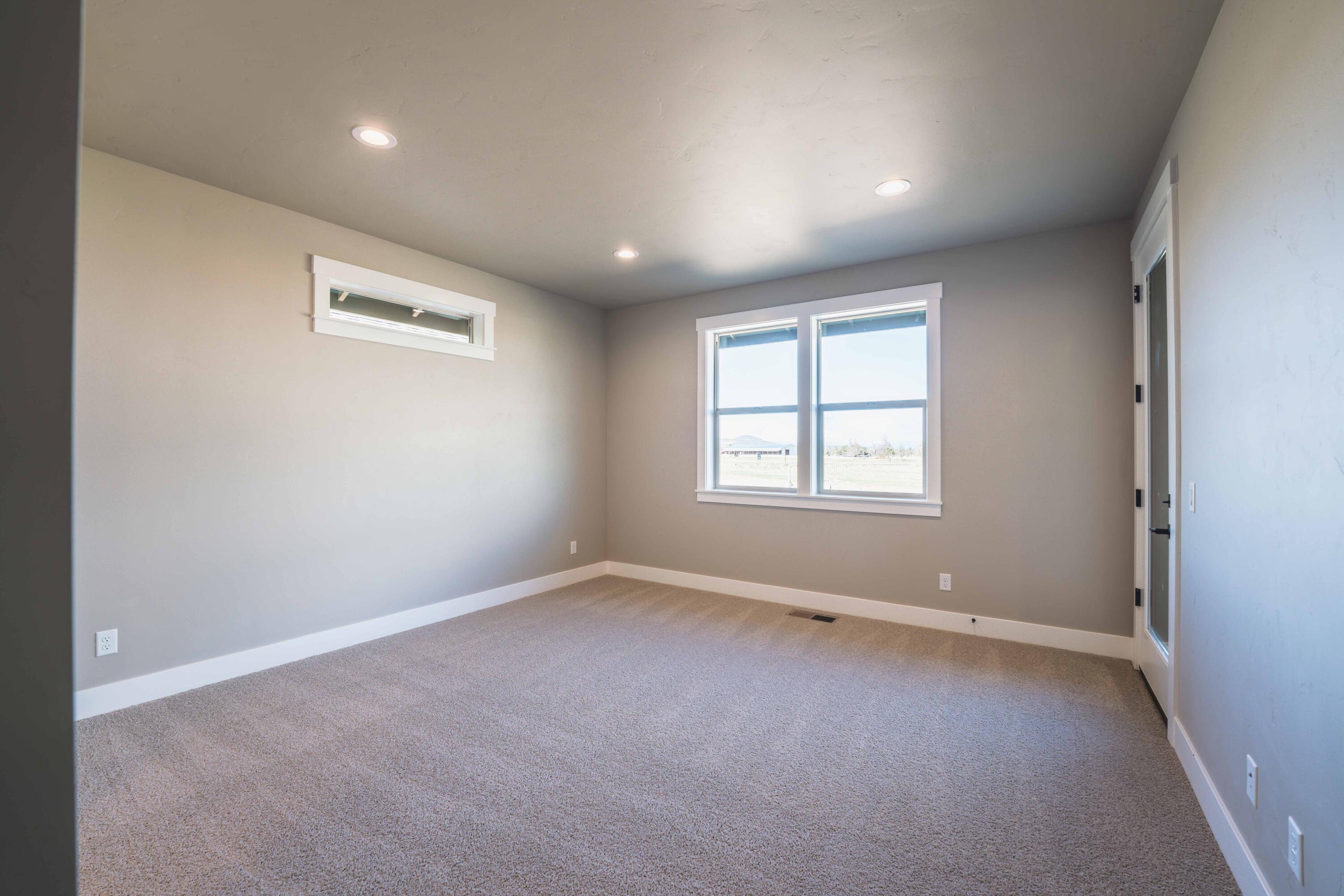 2537 LOT 20 NW Redwood Circle