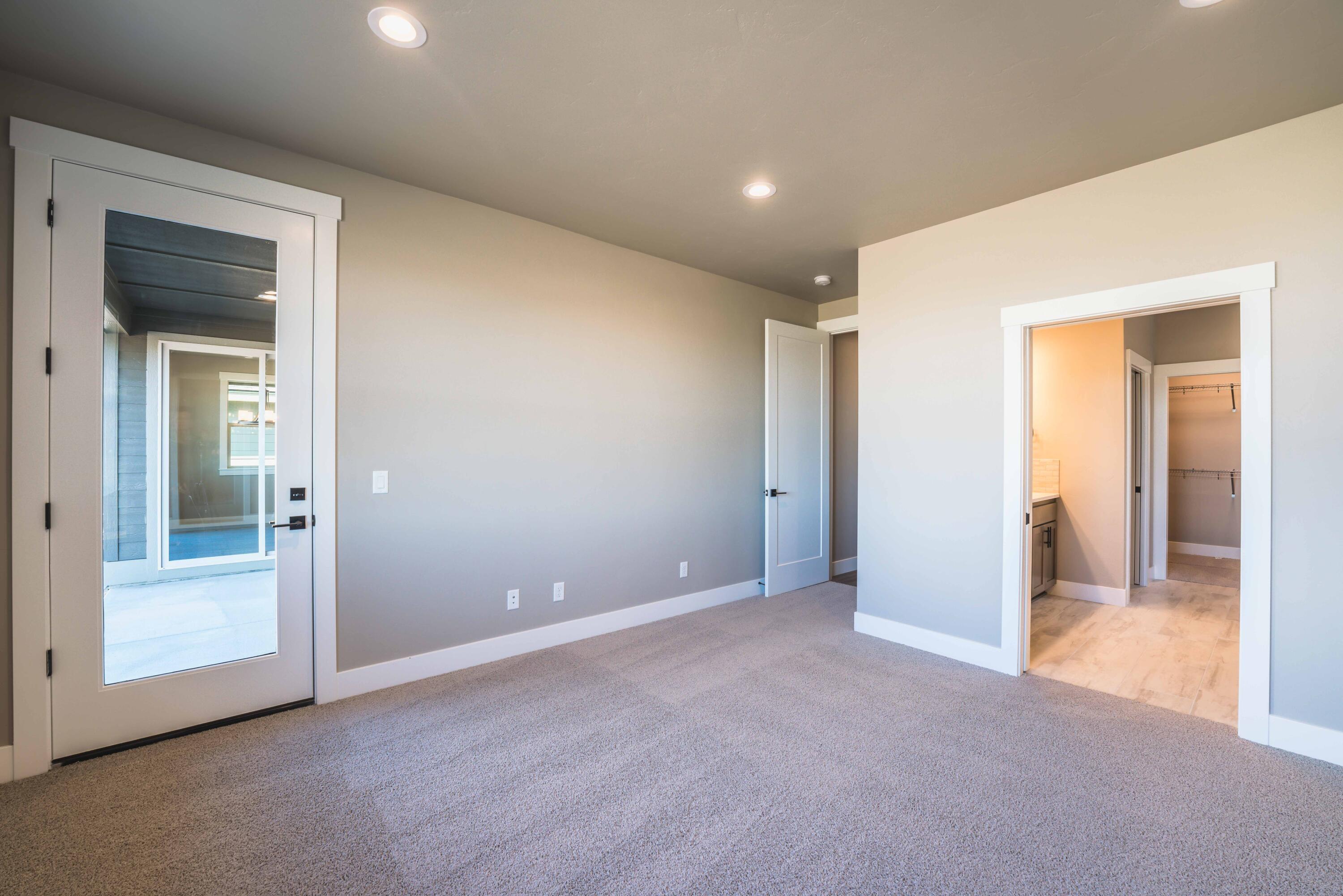 2537 LOT 20 NW Redwood Circle