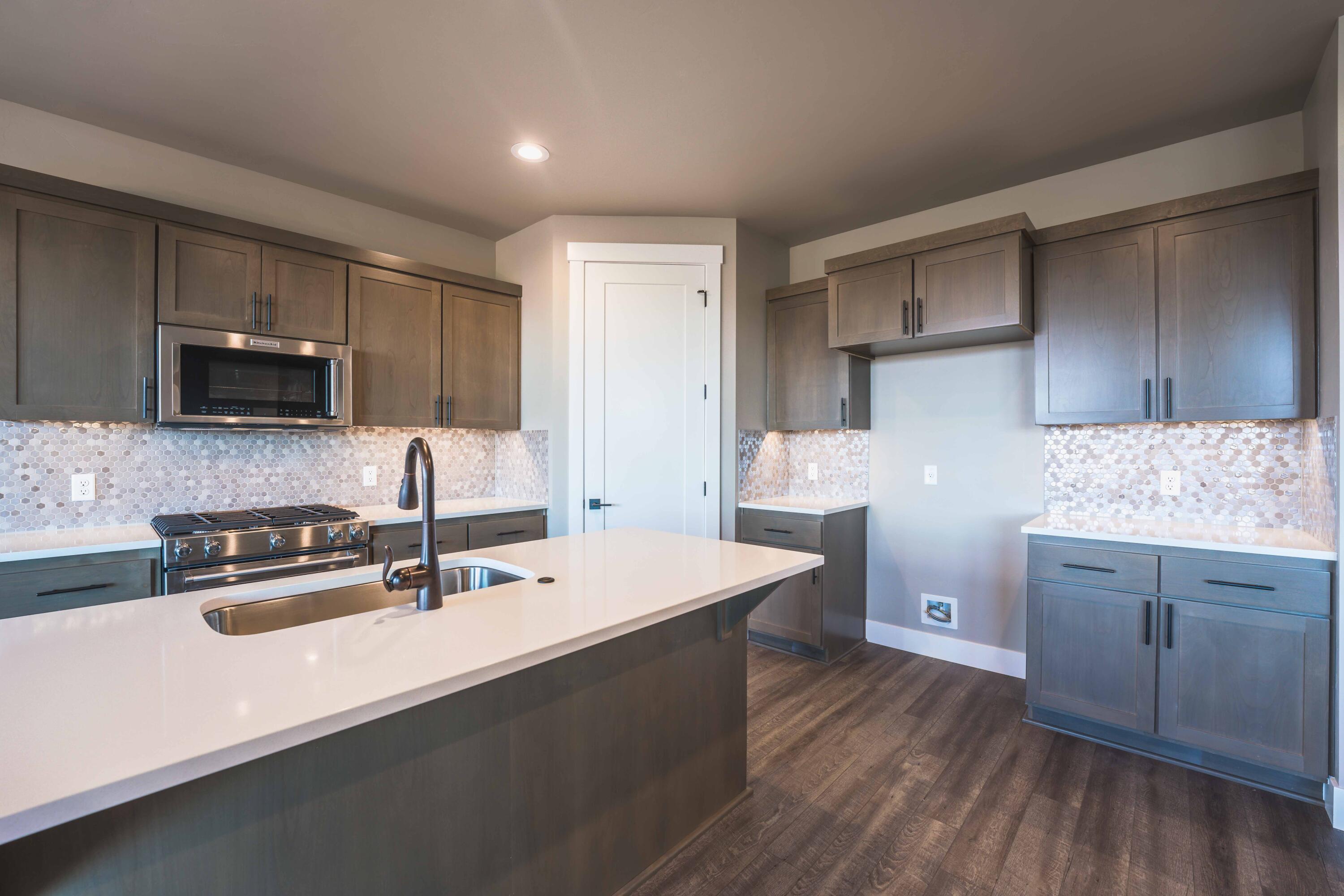 2537 LOT 20 NW Redwood Circle