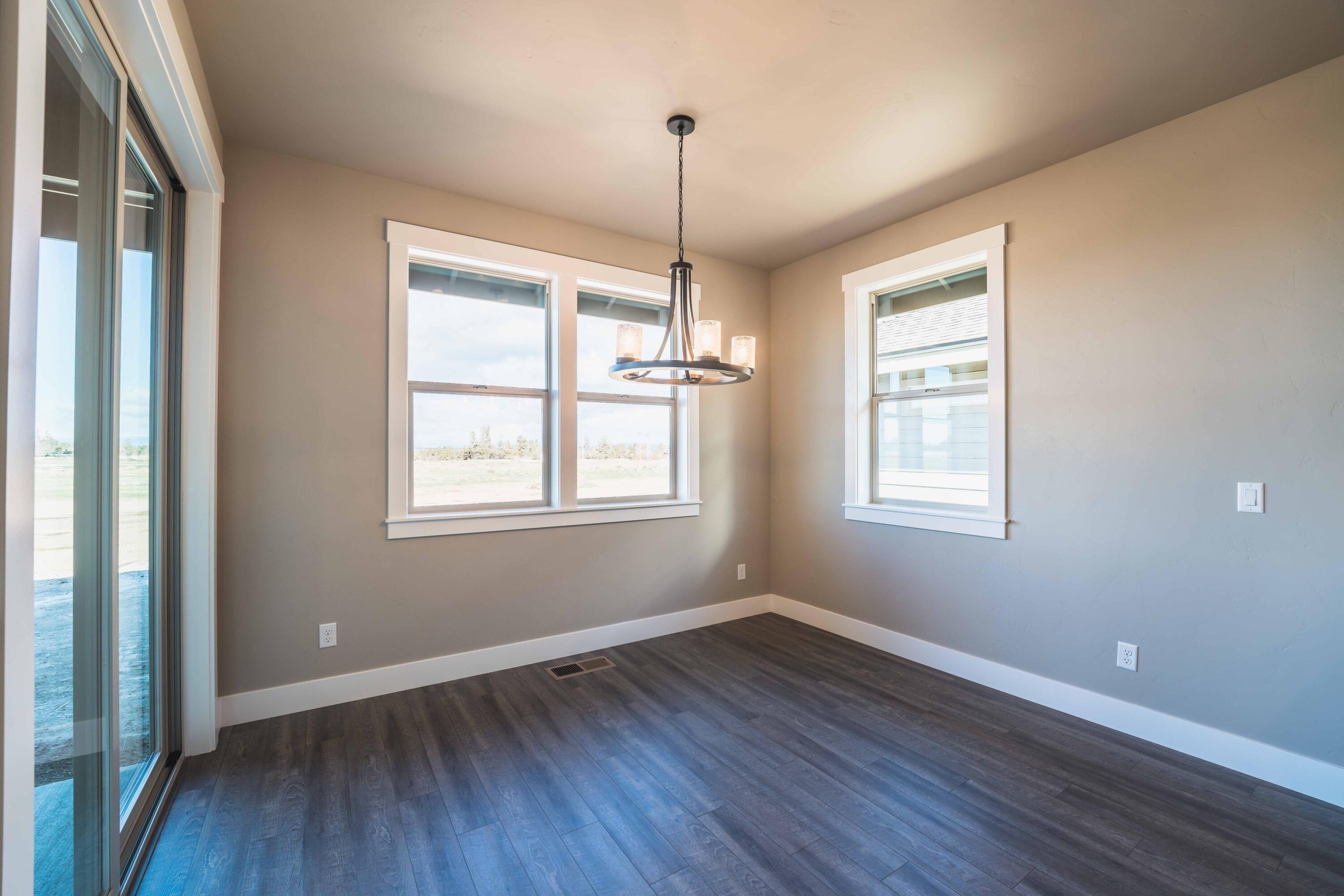 2537 LOT 20 NW Redwood Circle