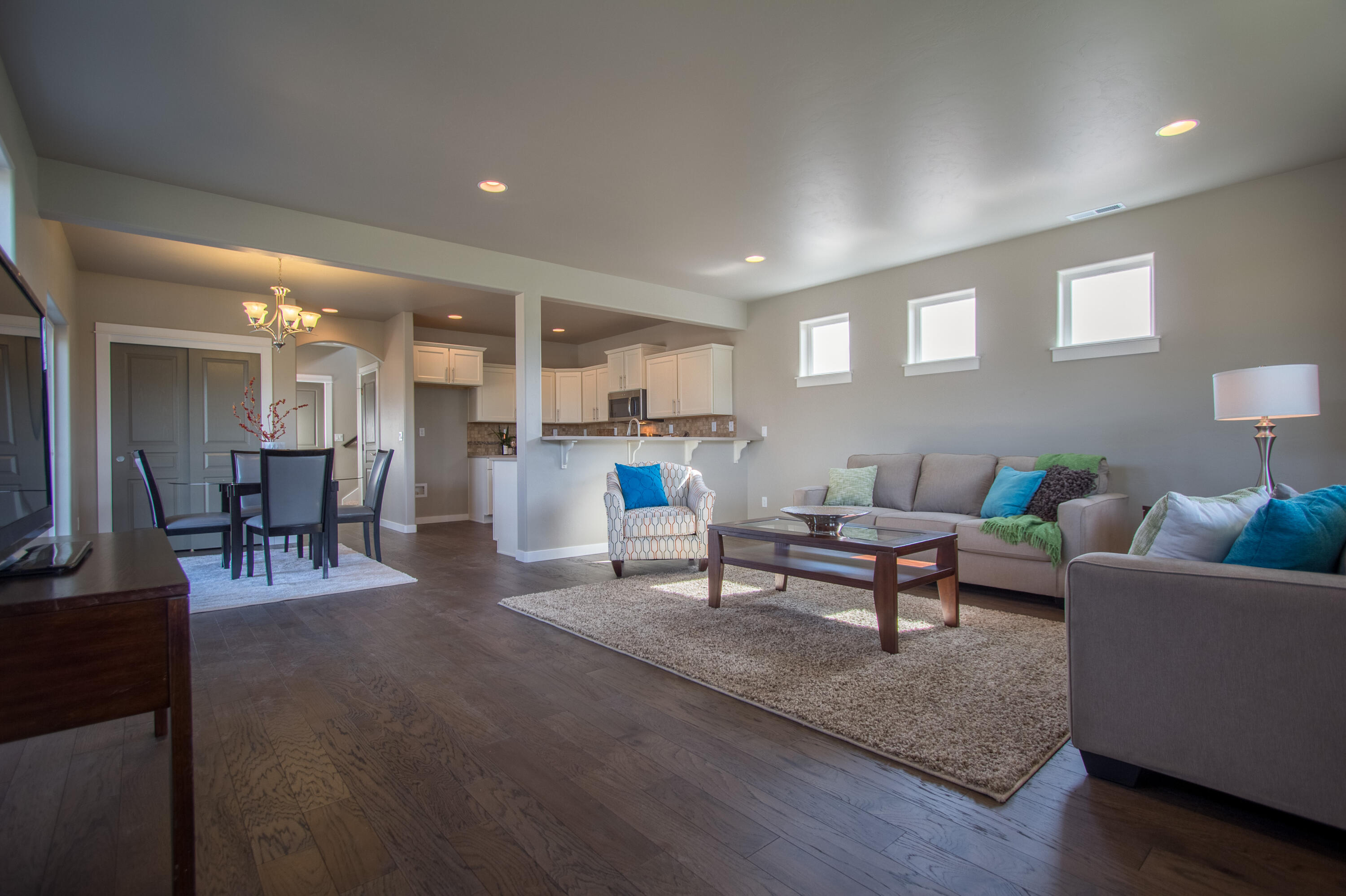 3790 SW Lava Avenue, 67