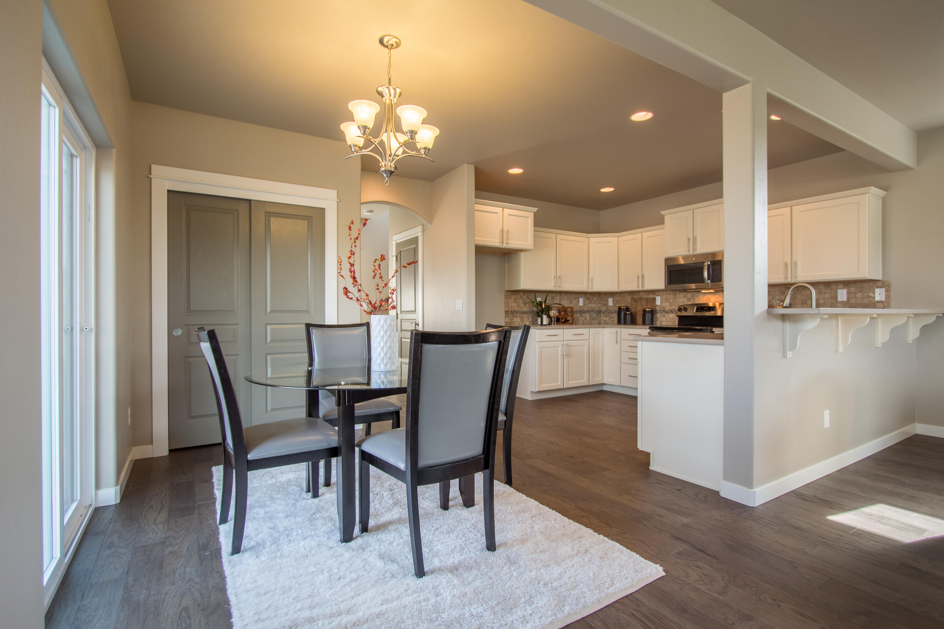 3790 SW Lava Avenue, 67