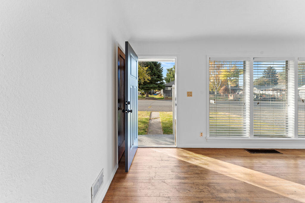 795 SE 7th Street