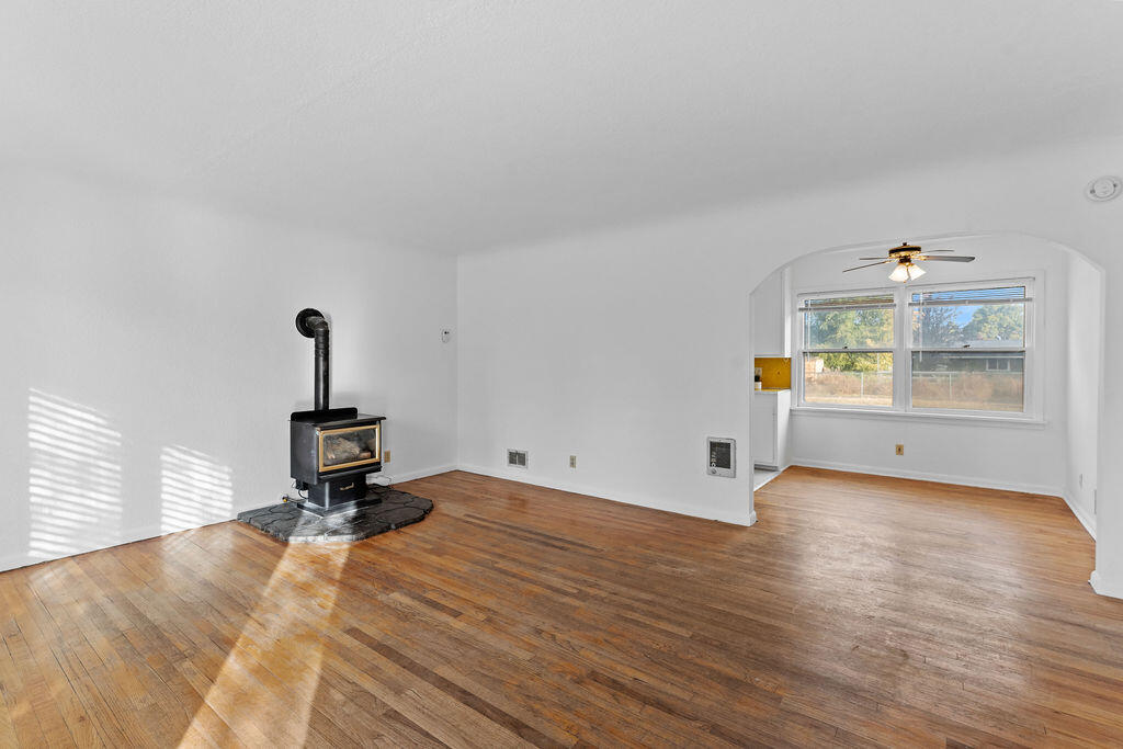 795 SE 7th Street