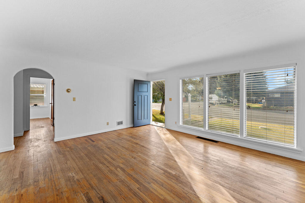 795 SE 7th Street