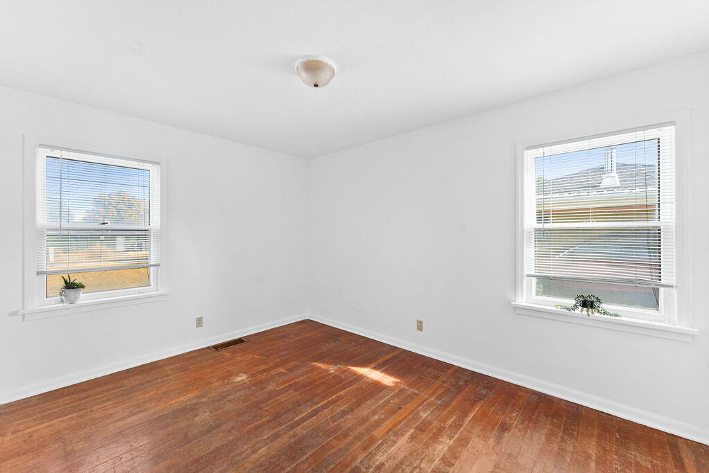 795 SE 7th Street