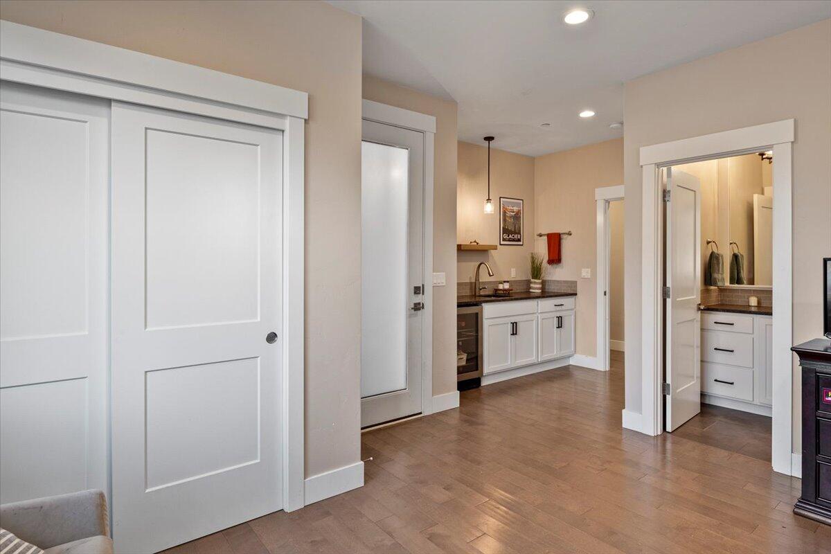400 NW 89th Street